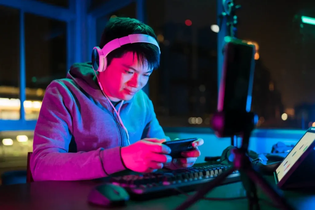 Gamer YouTuber